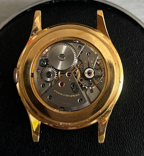 Screenshot_2025-10-29-14-05-51-236_fr.vinted-edit