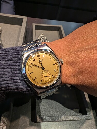 PXL_20260421_102443415