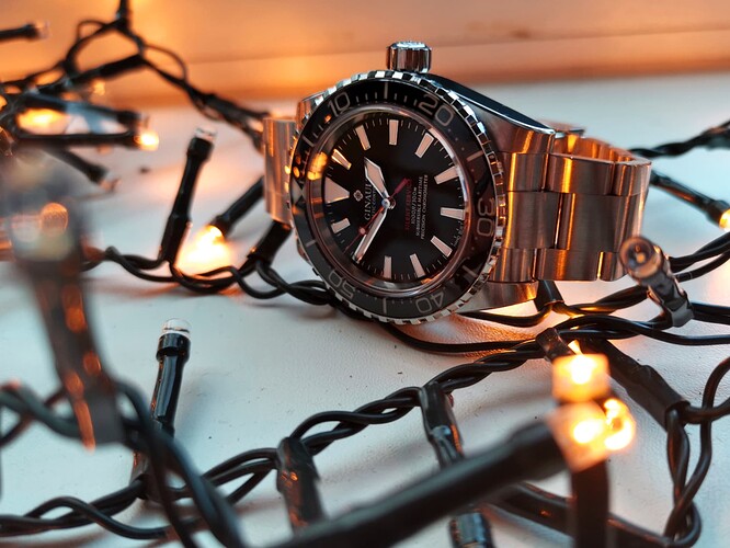 Picsart_23-12-06_11-41-14-408