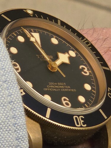 17759085705554218819076631576240