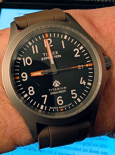 PXL_20251221_195930825~2