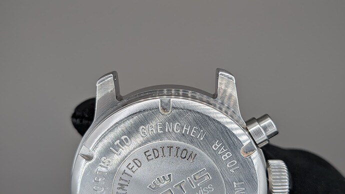 PXL_20260212_195113263.MACRO_FOCUS