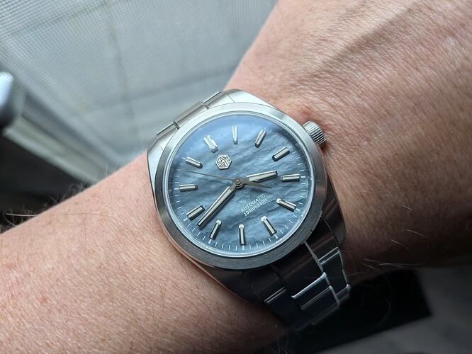 PXL_20251220_144252175.MACRO_FOCUS