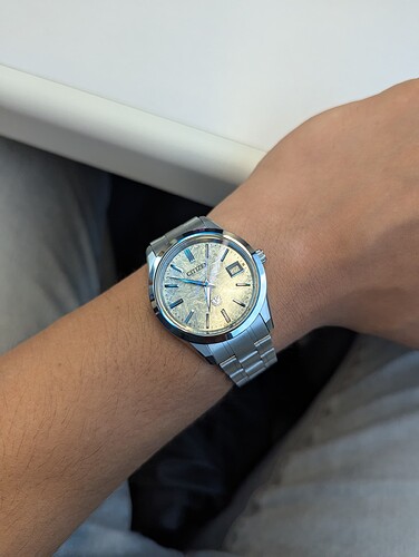 PXL_20250826_045206173