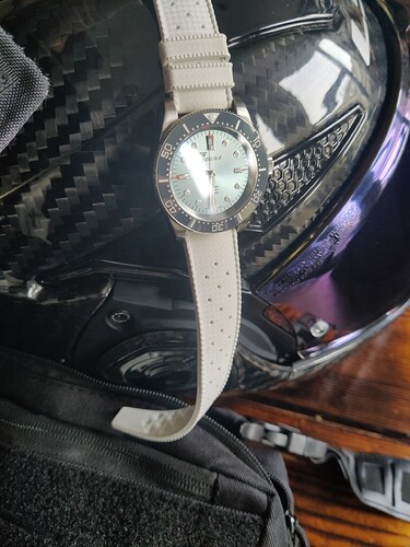 17618993687102688904740664027369