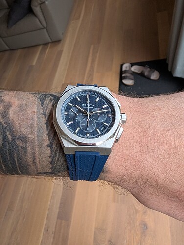 PXL_20251115_091248224