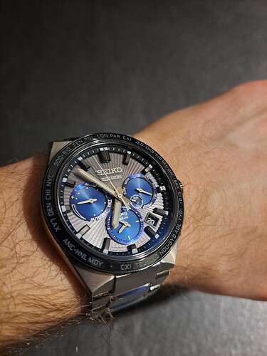 17716099545652544004508377473717