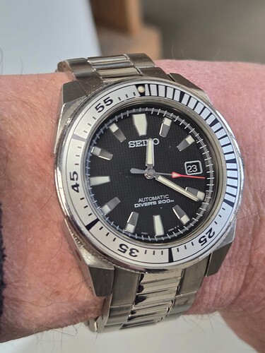 1774264829256105204114763030200