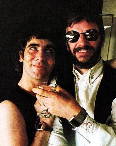 main-qimg-2afeeaf59be51e615a14d87c95ddda2d-lq