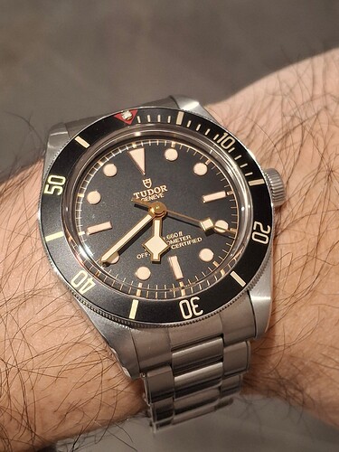 17678940127945521508290984838245