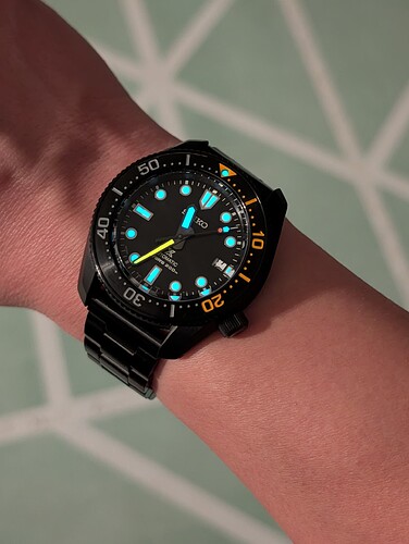 PXL_20250916_213328782