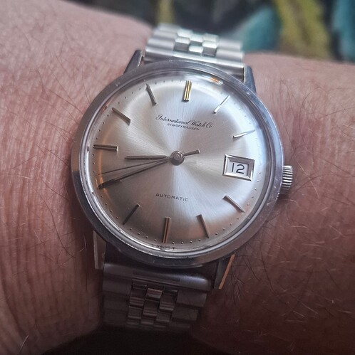 1000045564