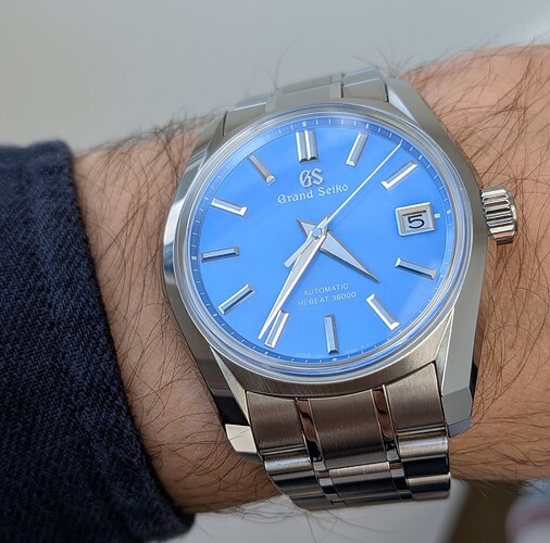 PXL_20260405_143605195.MACRO_FOCUS