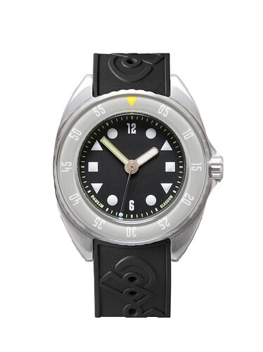 Mara_Black_Black_Rubber_c7b03530-9e75-4c8d-8b09-0608ed8565bd