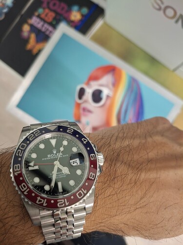 17606252879465439339949890132322