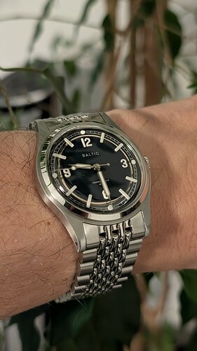 PXL_20251008_064213410