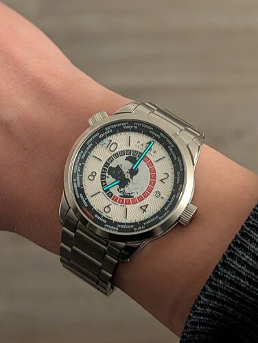 PXL_20251112_060045581