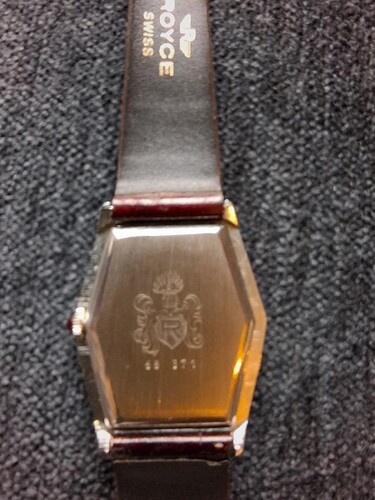 Screenshot_2025-10-24-19-21-19-712_fr.vinted-edit