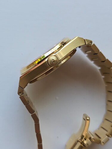 watch_Tissot_PRXgold_2