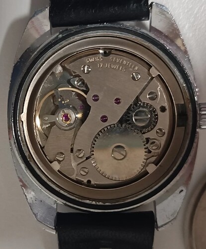 Screenshot_2025-08-27-19-57-01-295_fr.vinted-edit