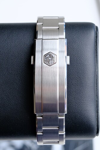 7416F8AC-F18B-4D08-906E-9680890566AD