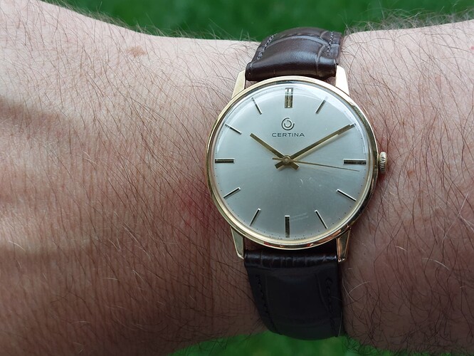 Certina, handwind, 34 mm, 18 K