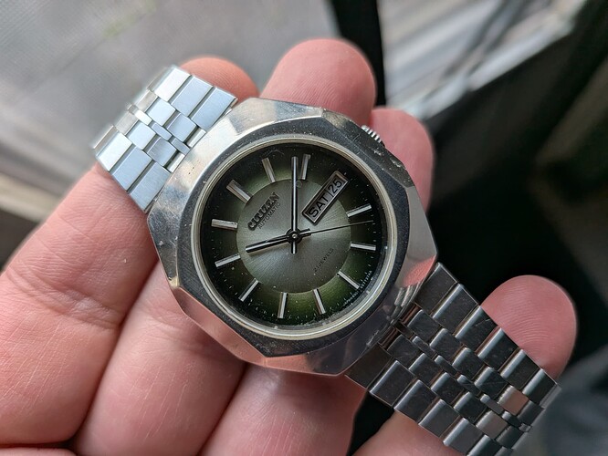 PXL_20251025_152629396.MACRO_FOCUS