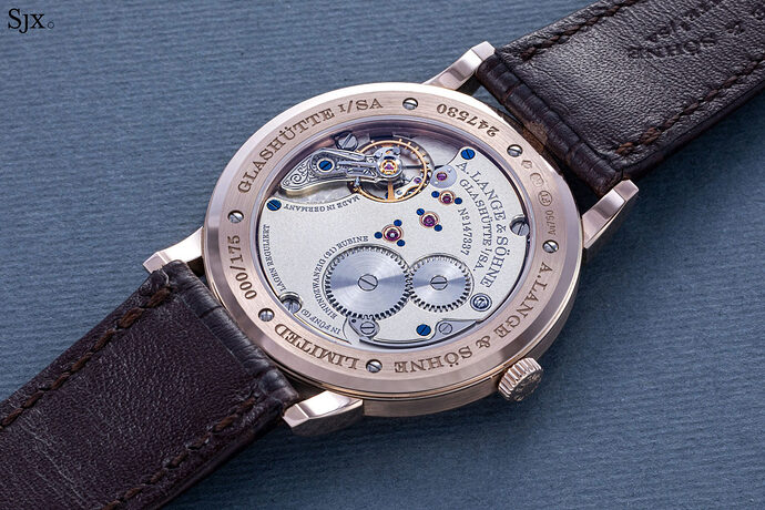 lange-1815-Thin-Honeygold-review-10-1536x1024