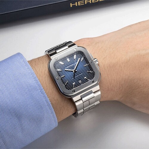 herbelin-cap-camarat-automatic-blue-dial-steel-bracelet-39-x-39-mm
