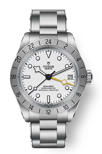 m79470-0004-Black-Bay-Pro-Tudor