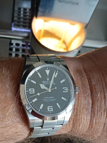 IMG20251109100413_BURST000_COVER