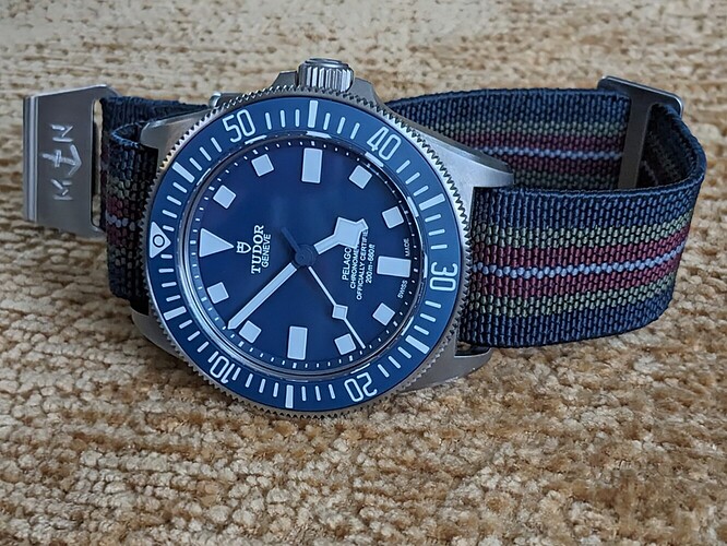 17639447341023727693857329932144