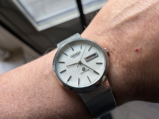 PXL_20251102_082618936.MACRO_FOCUS