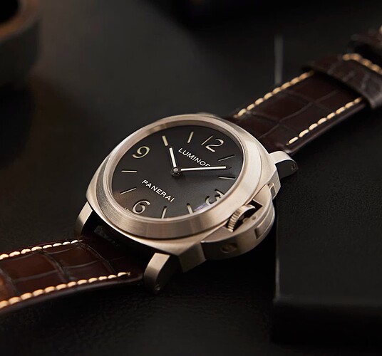 Panerai-Luminor-Base-PAM-176-10-10-PAM-28LPBK-70918029f6b2_25b155ca-b7b5-457b-9fae-b6578bc2bef9