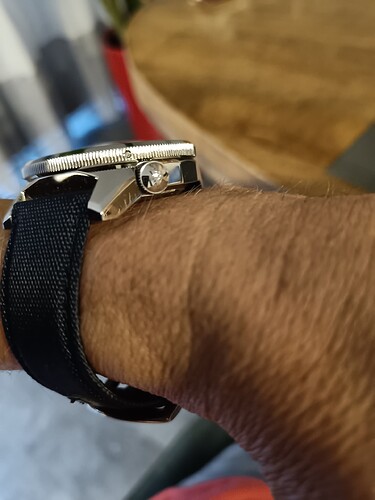 17619818847566557136944918288587