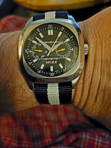 5c909c779890c8cb0e2530a734dddf7d1b087f75_2_750x1000