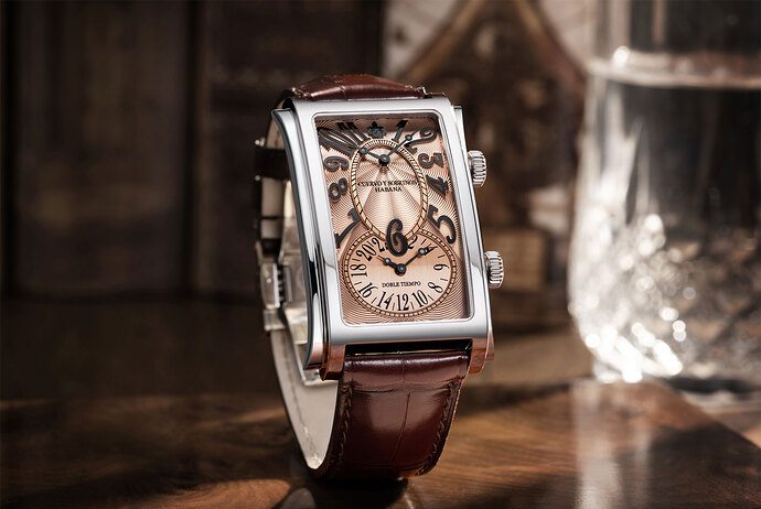 Cuervo-y-Sobrinos-Prominente-Doble-dial
