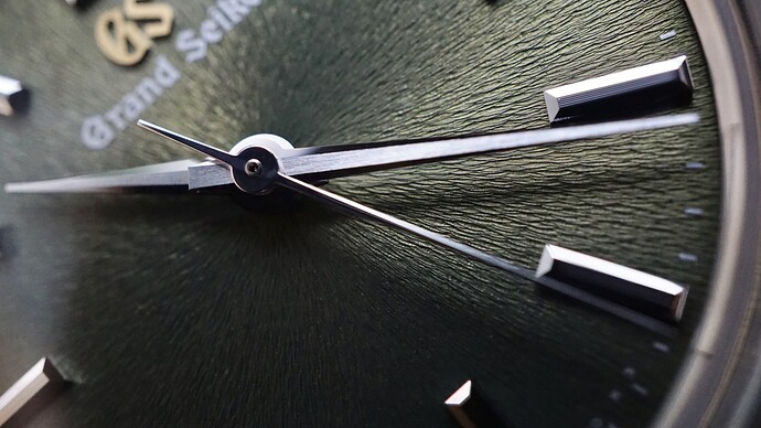 A0800FF1-AAA1-4567-AD80-A44208554D39_1_105_c