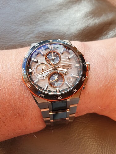 Seiko Astron SSH183J1 CeramiX-Orbit maandag 2e