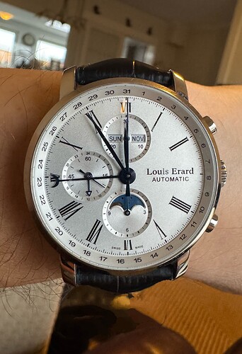 E7029643-6257-4FE7-9CC5-69630460F566