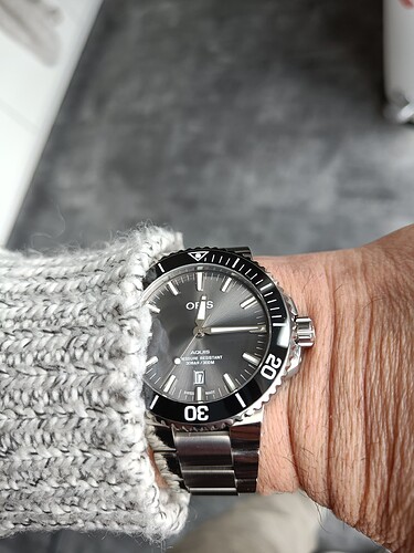 17737460373393041299772321604058