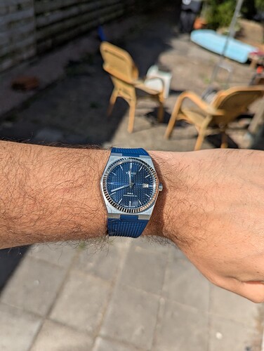 PXL_20250826_094231779