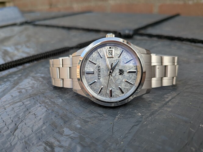 PXL_20251002_141250129.MACRO_FOCUS