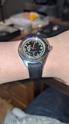 PXL_20251211_210401466