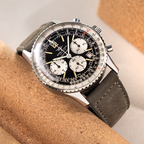 W-2601BreitlingNavitimerref7806_137_1x1_a033095e-e8ef-4dad-98d5-b02013b4374b