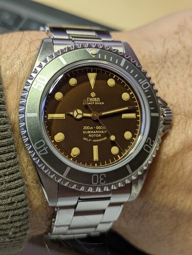 PXL_20251205_081352020