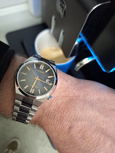 17687997176561126323558809386768