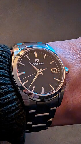 PXL_20251104_213744001