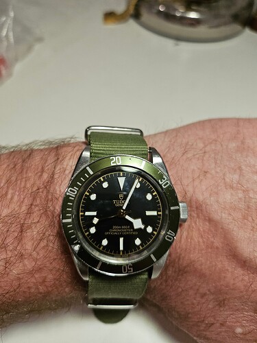 17756571284201033043887660057392