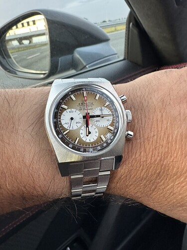 166DACD3-24C1-49AC-BCB2-DEABC2DB9DE6_1_105_c